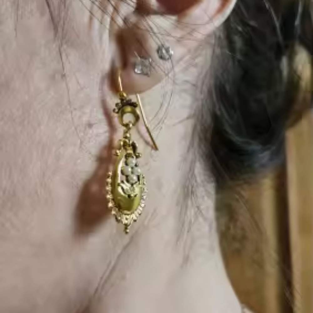 Antique Gold Drop Earrings with Pearls & Leaf Detail - Picture 7 of 13